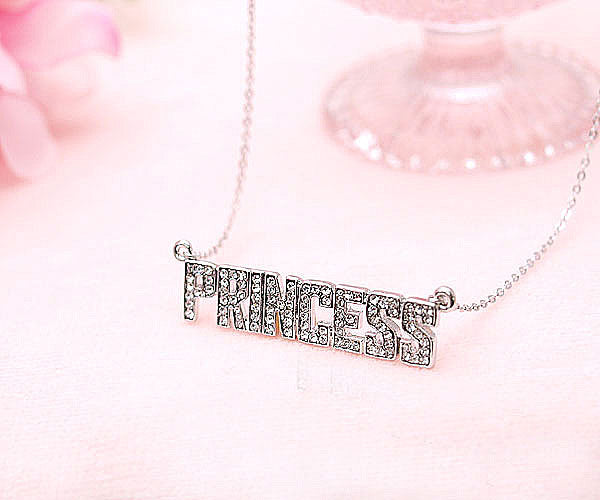 Limited Edition [Treasure Chest] Celebrity-Style Sparkling Gorgeous PRINCESS Name Necklace, Gold/Platinum Finish
