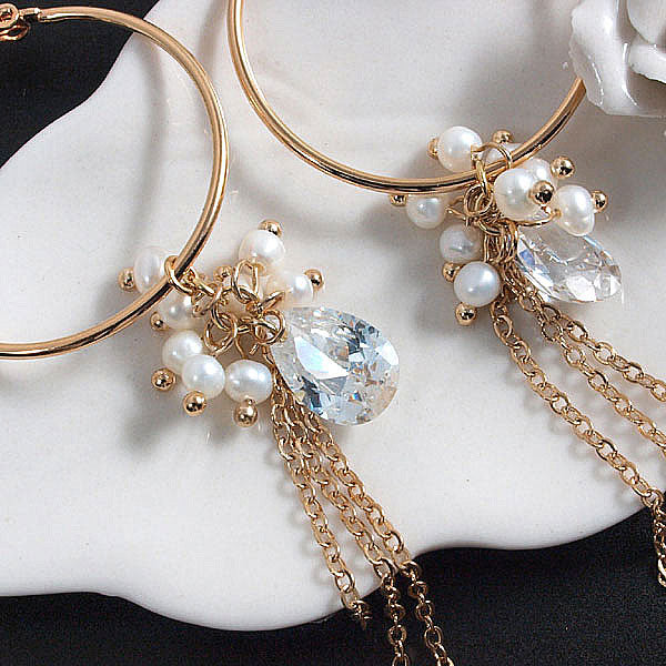 Limited Quantity! Treasure Chest! Very Popular! Feminine Charm UP! 2-Way ♪ CZ Freshwater Pearl Hoop Earrings, Titanium Posts, Gold Finish