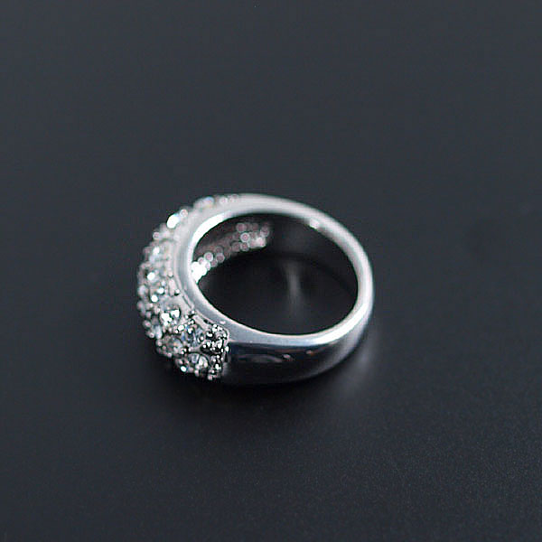 Limited Edition Treasure Chest: May your wonderful wish come true! ☆Pinky Ring/Sparkling Gorgeous Pave☆ Pinky Ring Platinum Finish