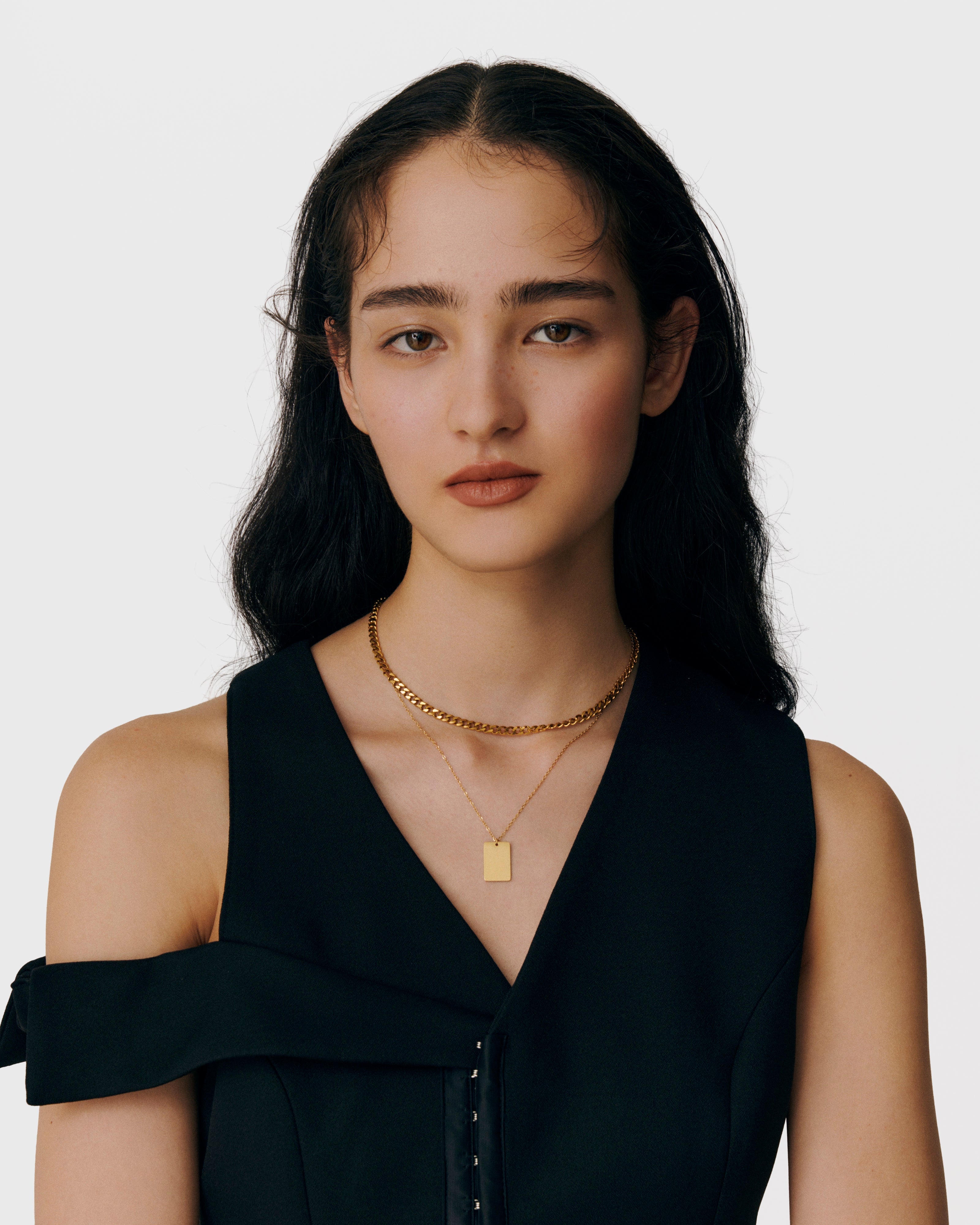 カーブチェーンネックレス