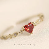 新発売記念セール！期間限定 71％OFF！2/12まで 新商品 指輪 レディース リング 可愛い ハート レッド石 ガーネット シンプル カジュアル オシャレ 上品 細い 細め シンプル ゴールド フリーサイズ 誕生日 ギフト プレゼント