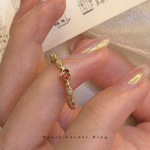 新発売記念セール！期間限定 71％OFF！2/12まで 新商品 指輪 レディース リング 可愛い ハート レッド石 ガーネット シンプル カジュアル オシャレ 上品 細い 細め シンプル ゴールド フリーサイズ 誕生日 ギフト プレゼント
