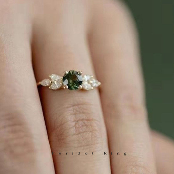 新発売記念セール！期間限定 34％OFF！2/10まで 新商品 指輪 レディース ペリドットカラー ジルコニア ゴールド 18KGP 人気 誕生日 ギフト プレゼント