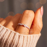 新商品 指輪 レディース 永遠の愛 インフィニティ 無限 ハーフエタニティ ピンクゴールド プラチナ ゴールド仕上げ 18KGP 人気 誕生日 ギフト プレゼント