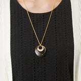 日本製 ジュエリー ロング ネックレス オープンムーン フープ 大振り おしゃれ ホワイト ブラック 選べる4タイプ (op-128)