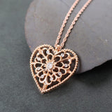 日本製 ジュエリー 透かし柄 ハート ロング ネックレス ペンダント ゴールド・ピンクゴールド・シルバーの3色展開 (op-242)