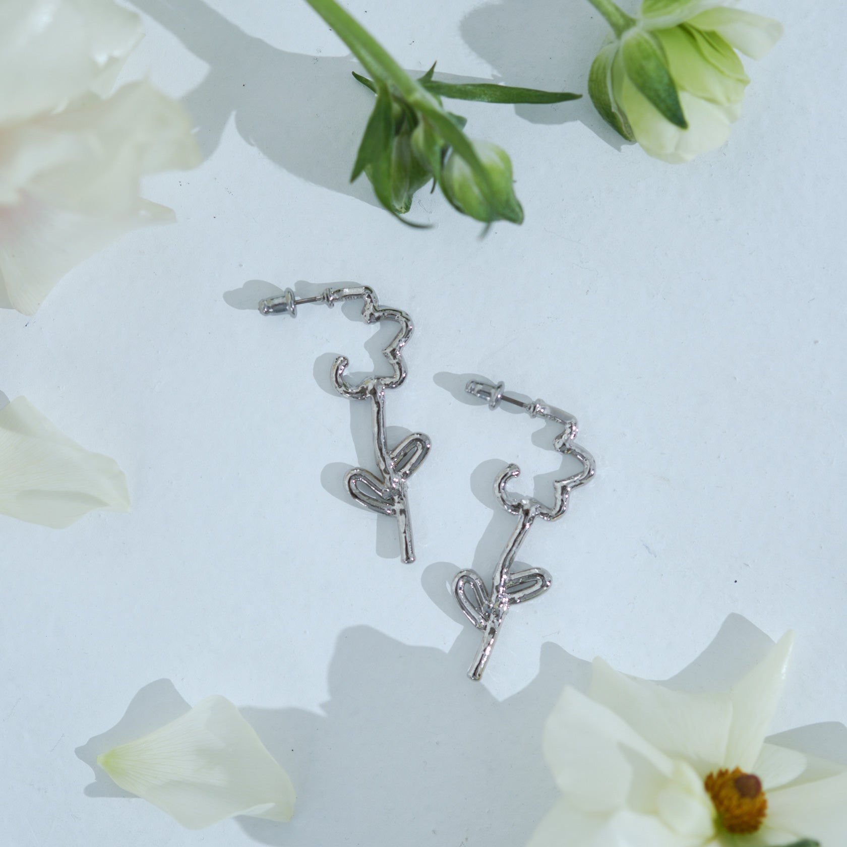 Tube Flower Pierce/Earrings