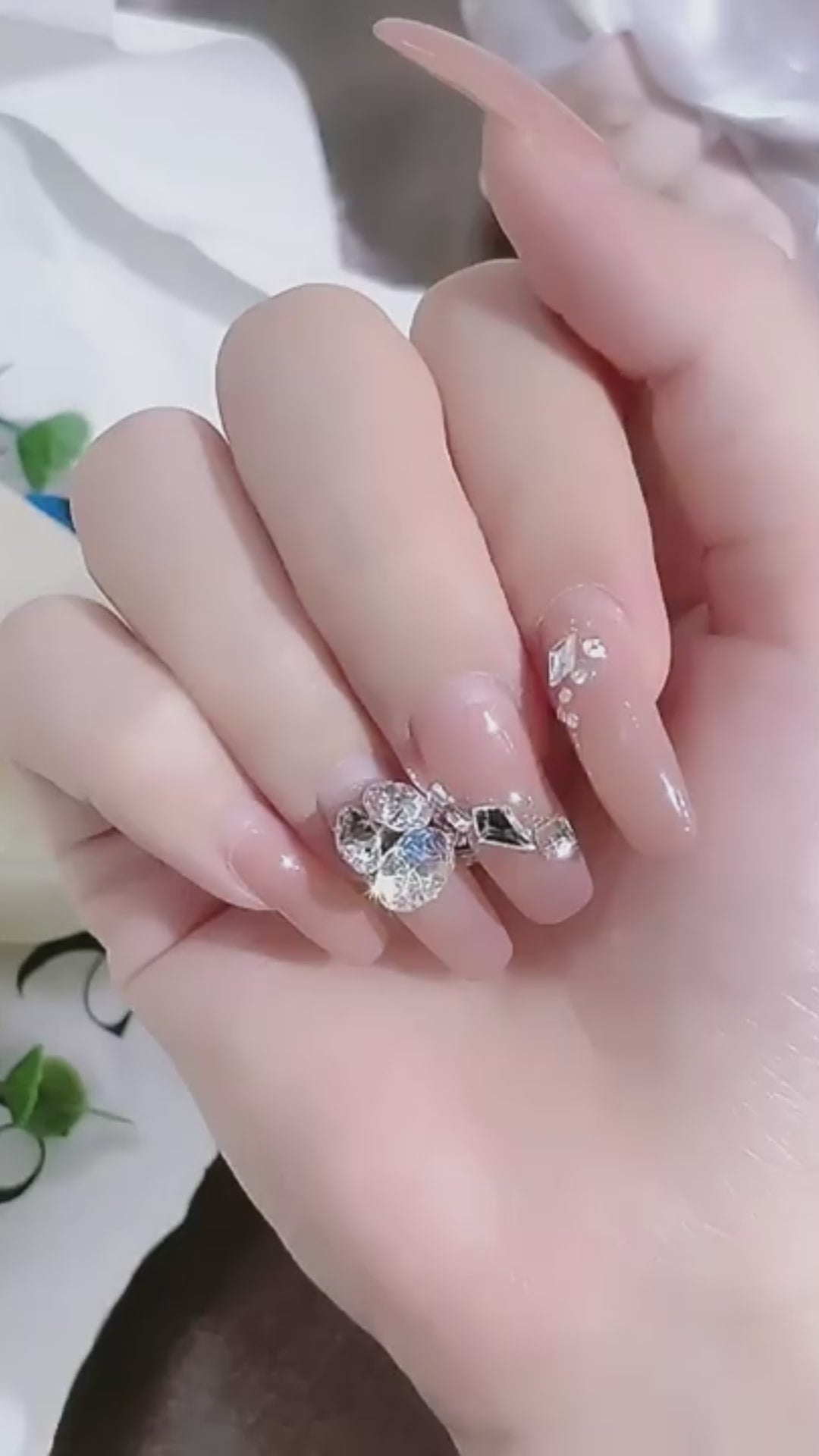 新商品 ネックレス レディース ティアドロップ・ルミエール しずく CZダイヤ 選べるモアサナイト 計1.18ct エレガント プラチナ仕上げ レディース 女性 人気 ギフト プレゼント