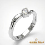 新商品 日本製 Vライン CZ シルバーリング — 指先を、静かに美しく。シルバー925 プラチナ仕上げ