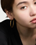 ツイストフープピアス